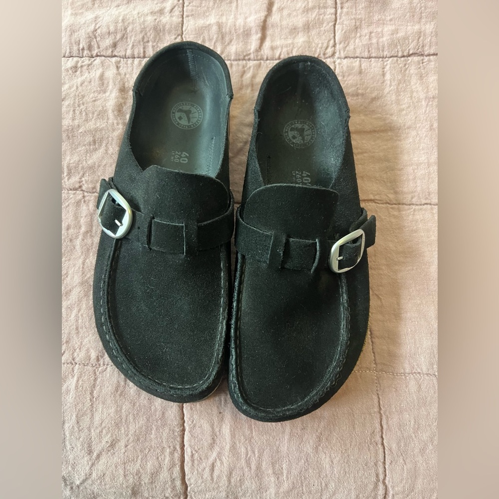 Like New with out Tags Birkenstock Buckley Clog.